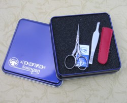 Dovo 944350526 Hardanger Set with blue tin can